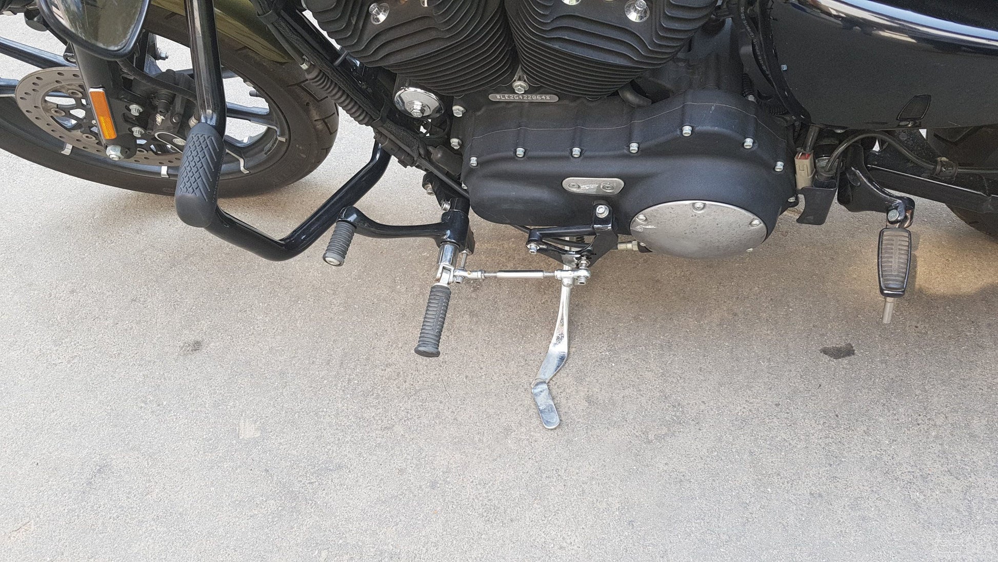 Sportster 48 – Forward Foot control Kit
