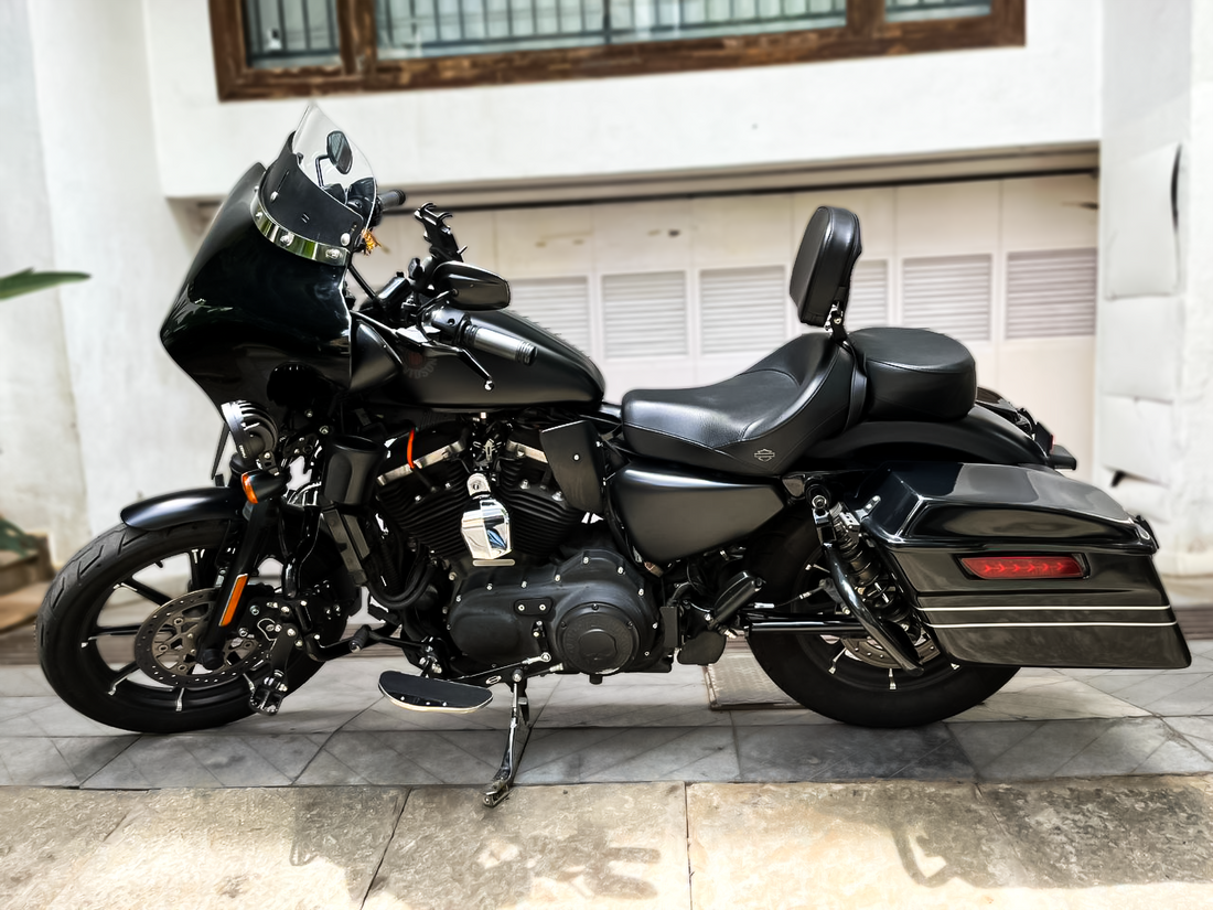 Iron 883 – Side Panniers