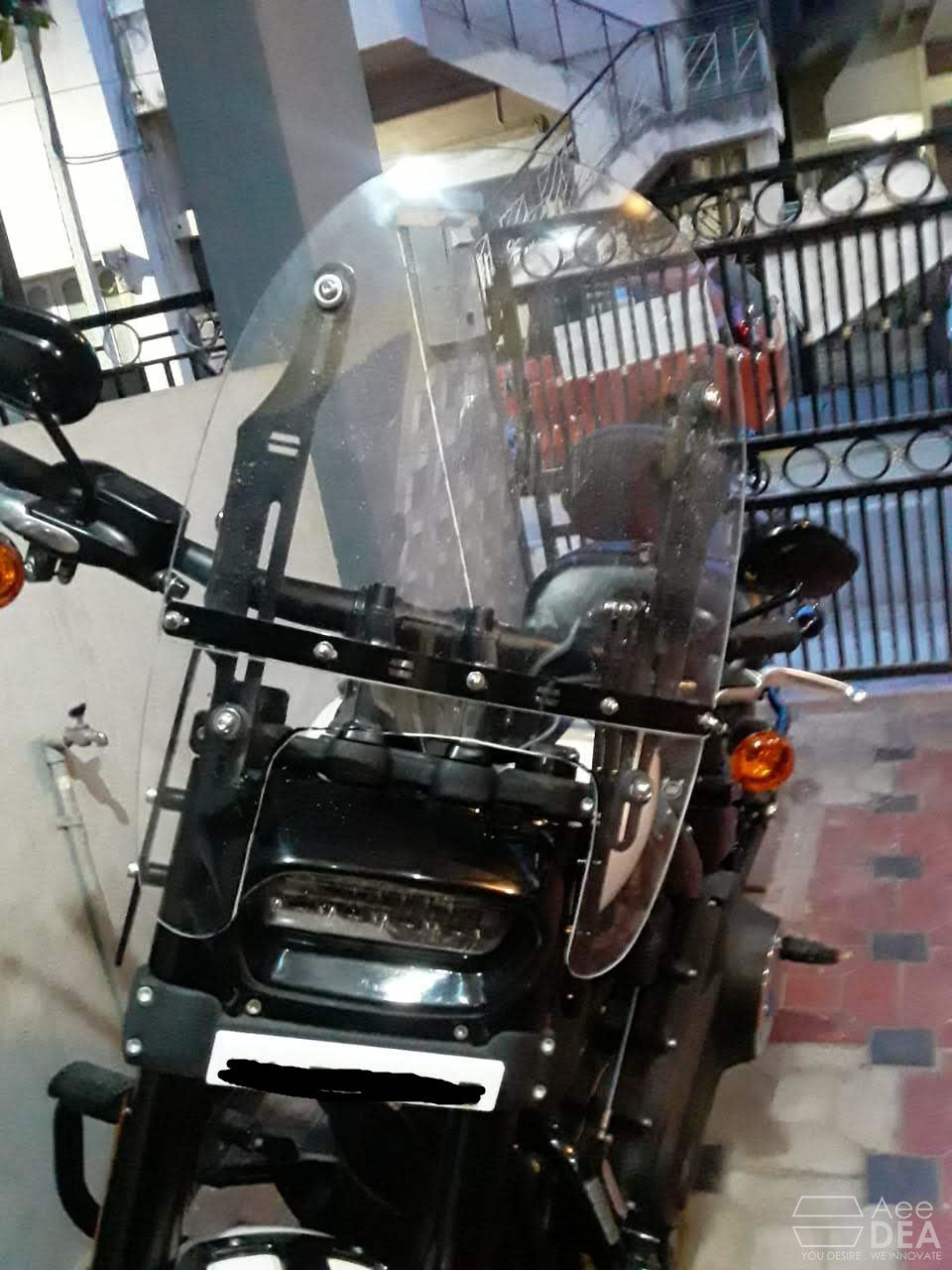 Fatbob 2018 – Fully Adjustable Windshield – Split Tall Type