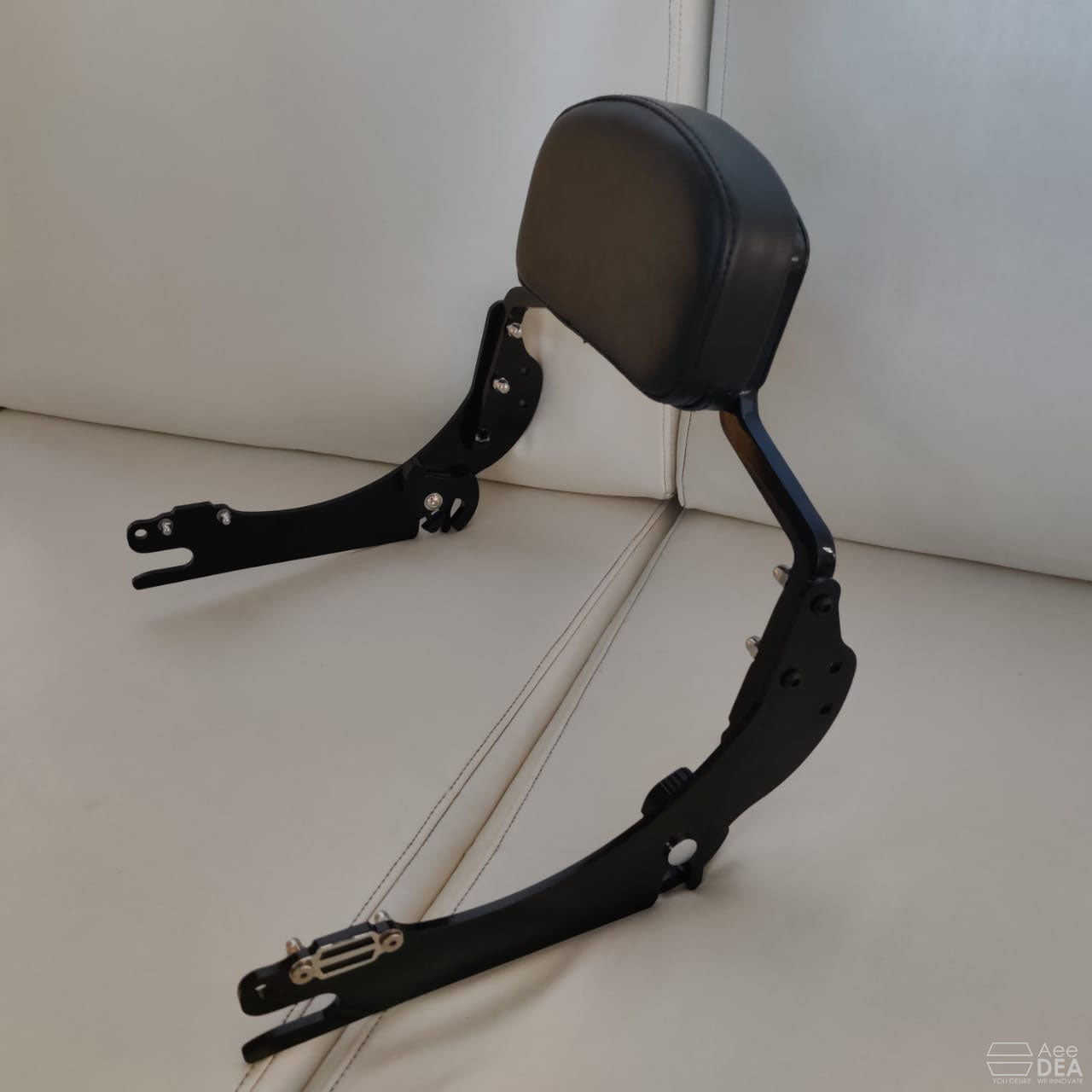 Low Rider – Pillion Backrest – Moulded Backrest Stout and Tall