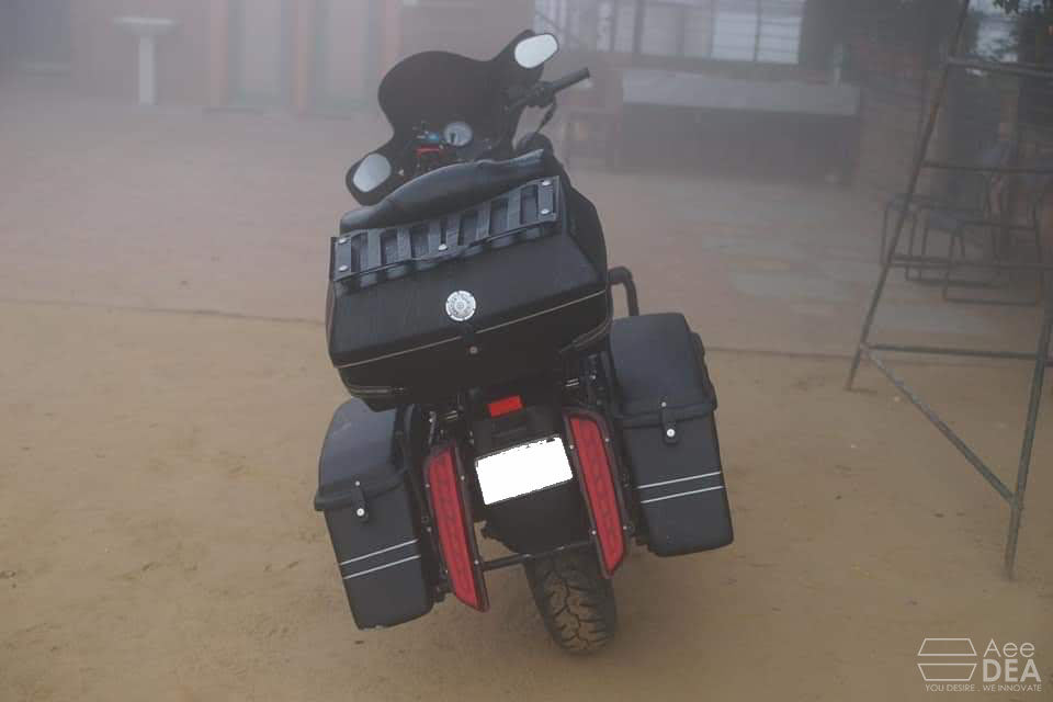 Sporster 48 – Side Panniers