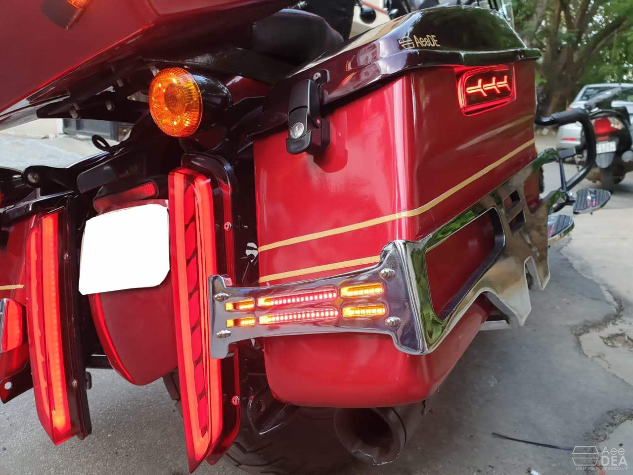 Roadster 1200 – Side Panniers