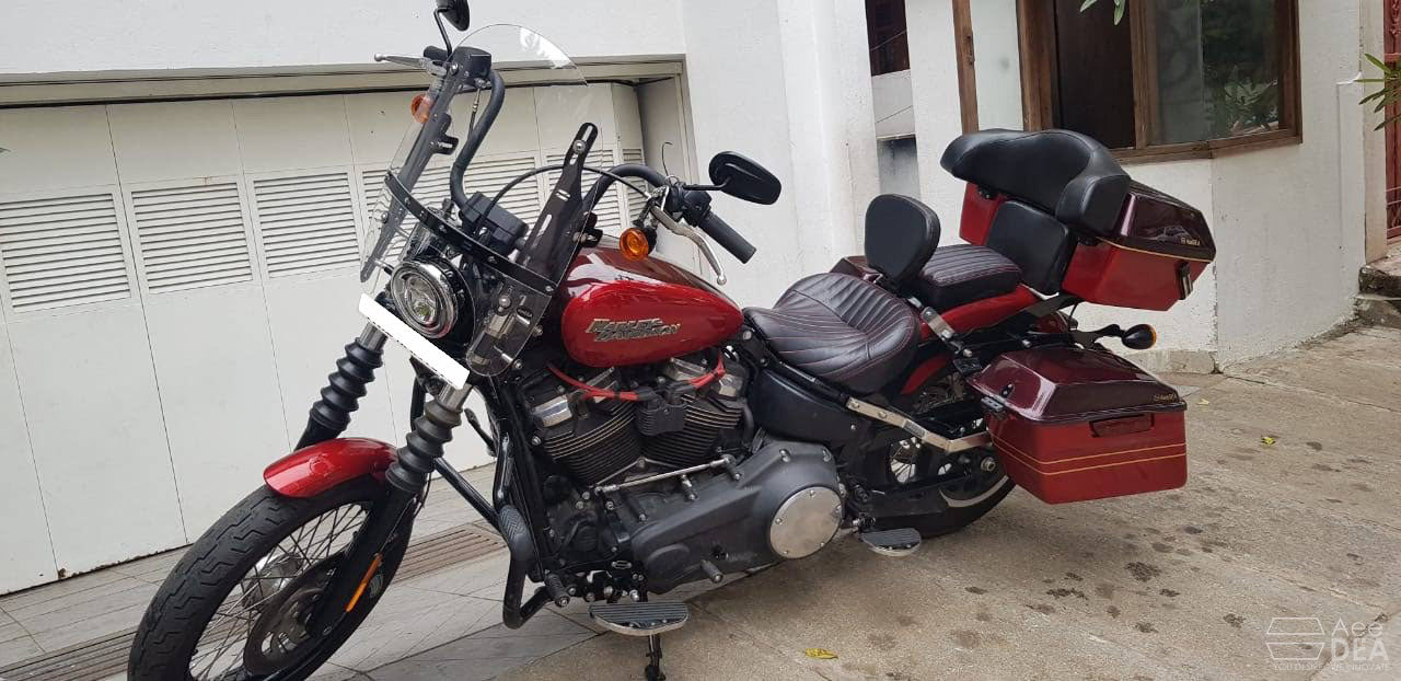 Street Bob 2018 – Fully Adjustable Windshield – Split Tall Type