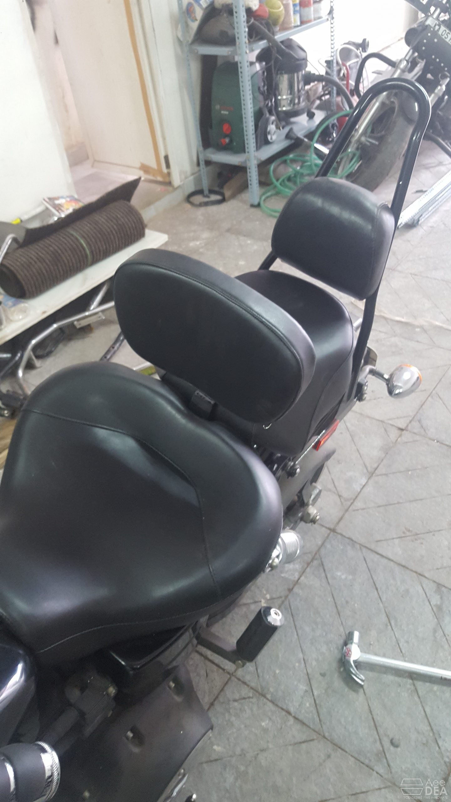 Roadster 1200 – Solo Seat Optional Rider Backrest