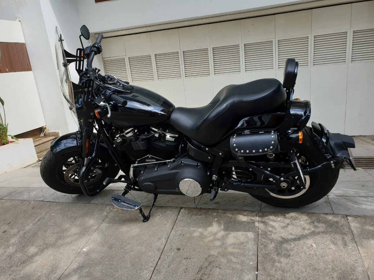 Fatbob 2018 – Pillion Backrest – Moulded Backrest Stout and Tall