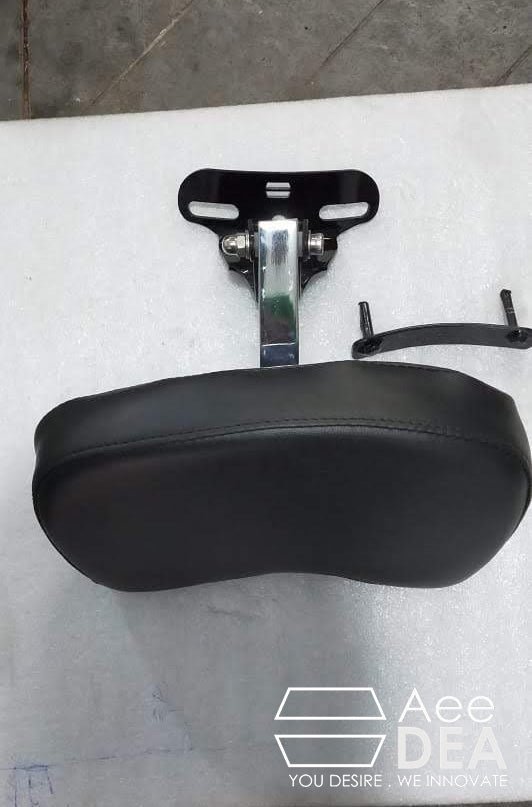AeeDEA Rider Yoga Backrest installed on Harley Fat Boy
