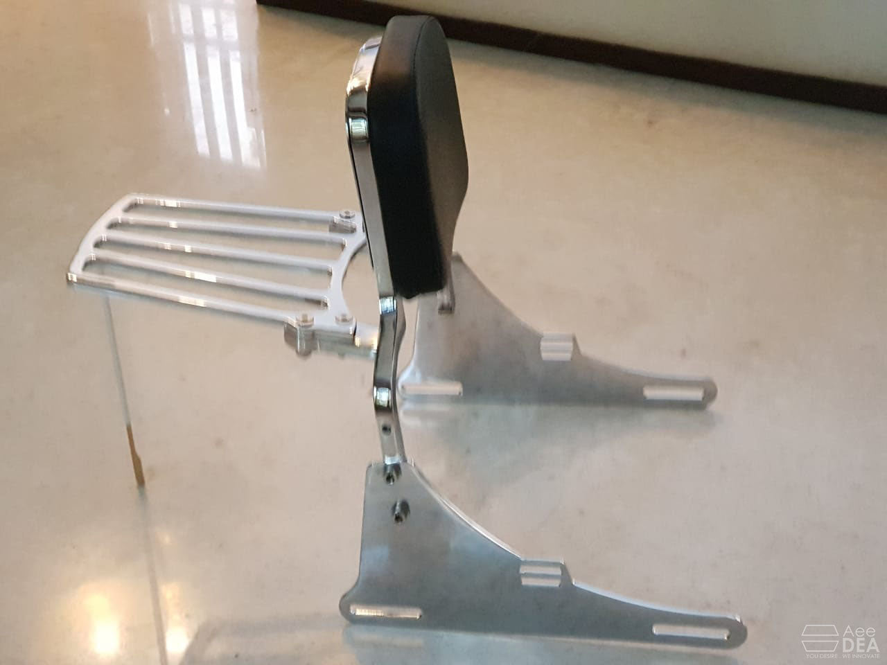 Custom 1200 – Pillion Backrest – Moulded Backrest Stout and Tall