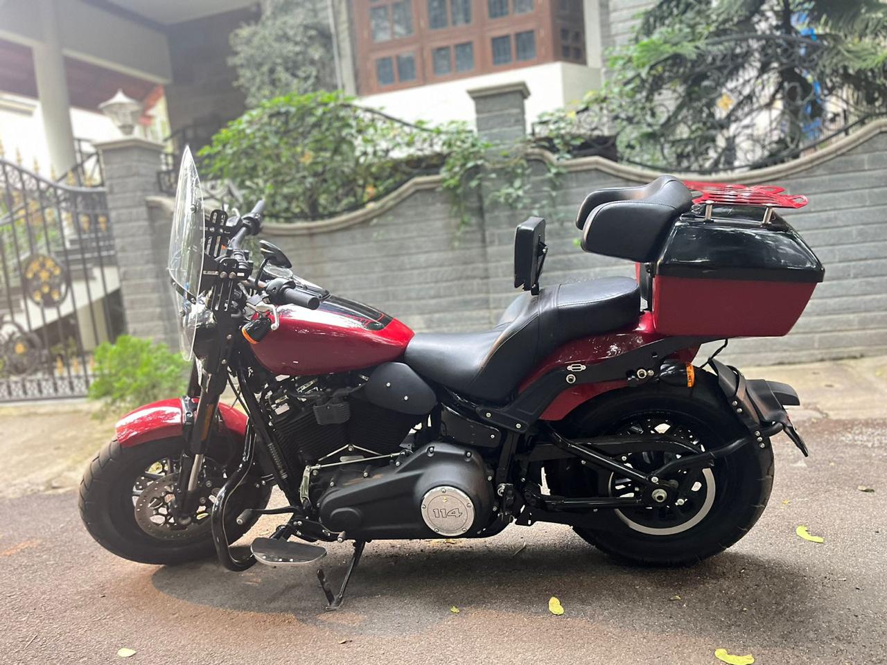 Front tire mud guard for Harley Fat Boy motorcycle