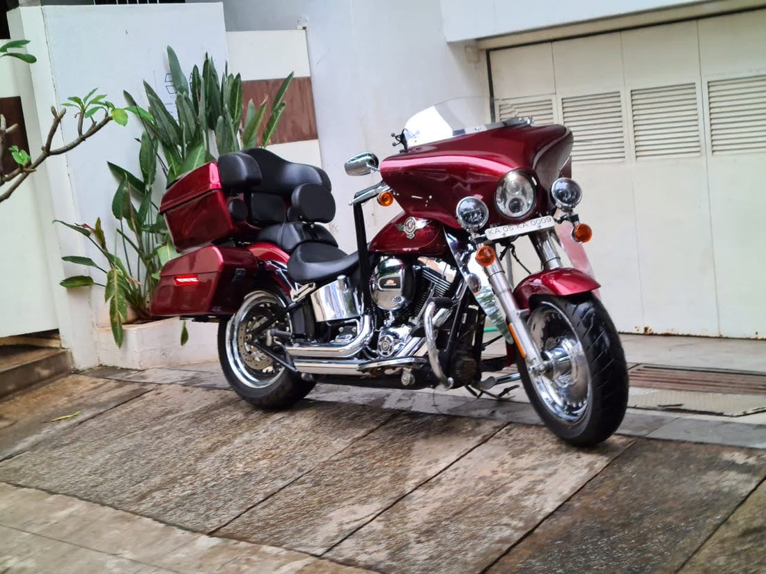 Harley Fat Boy 2018 rider yoga backrest installed on motorcycle