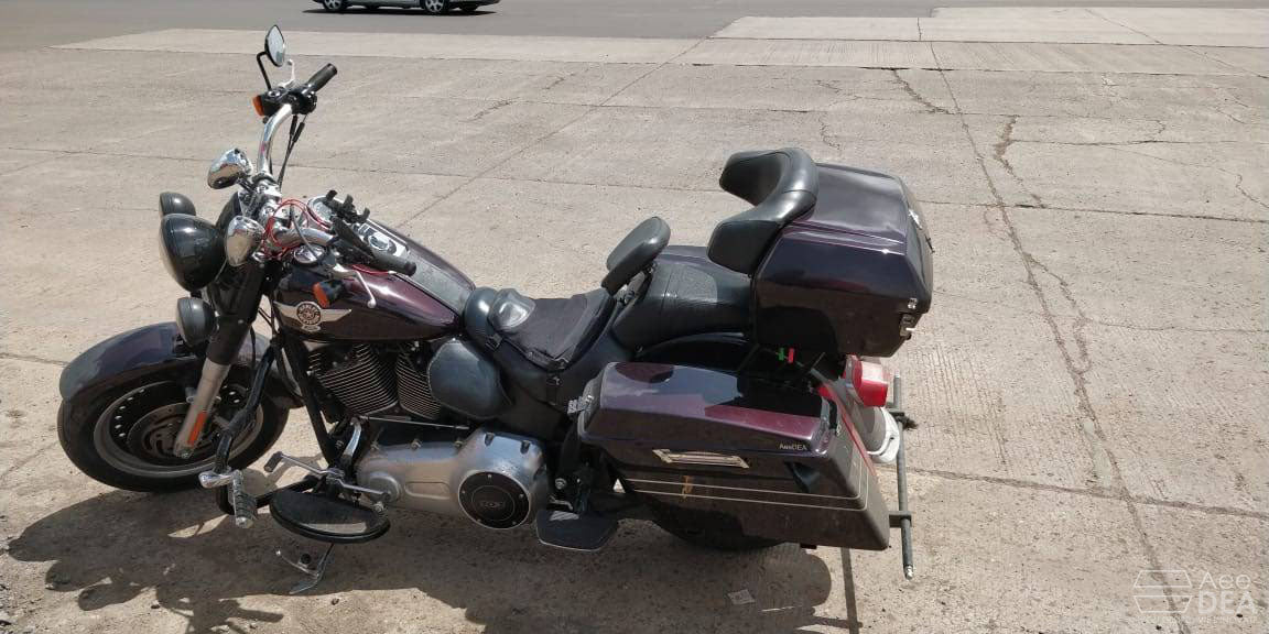 Harley Fat Boy motorcycle luggage solution for long rides