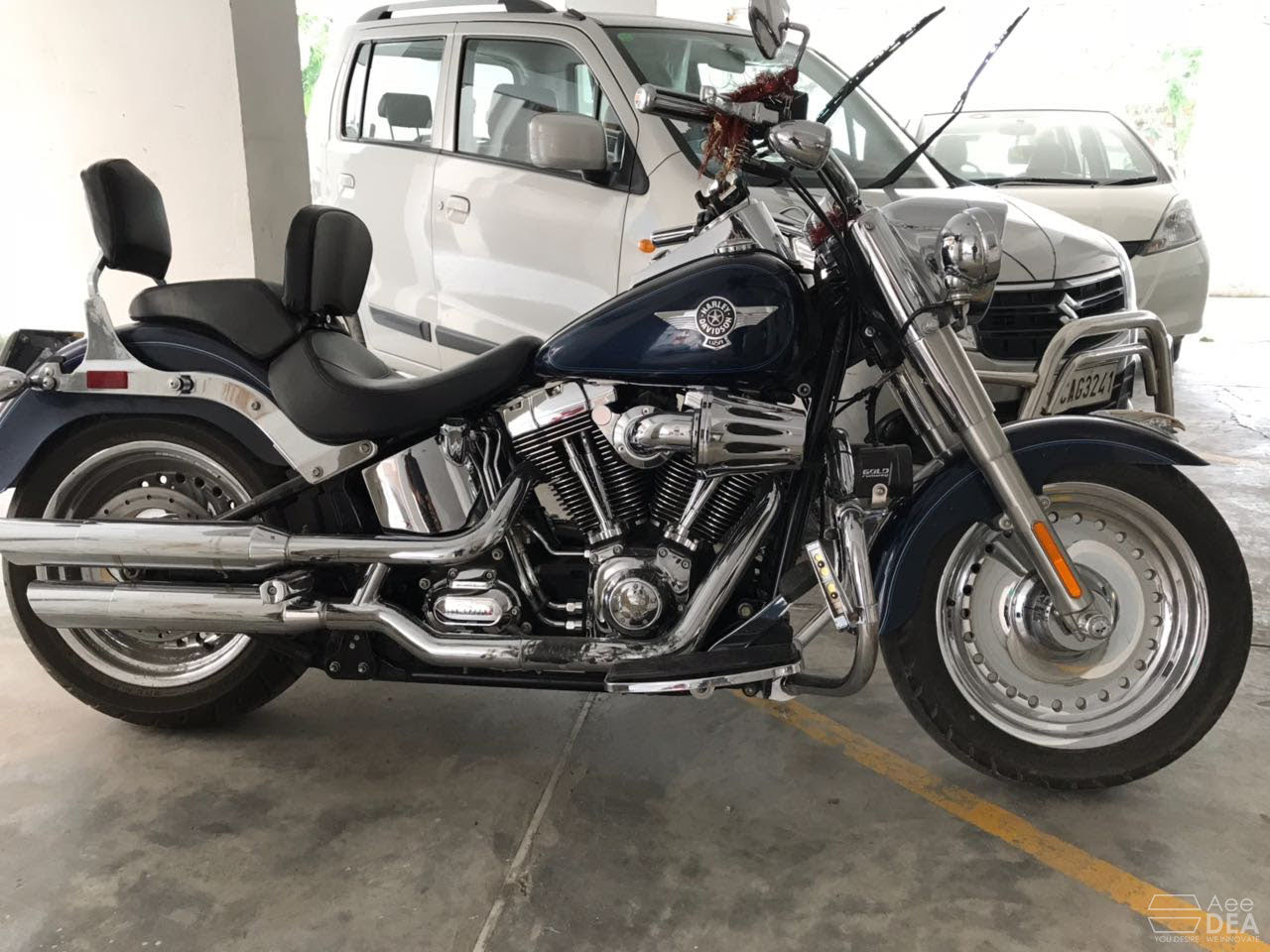 Harley Fat Boy 2018 rider yoga backrest installed on motorcycle