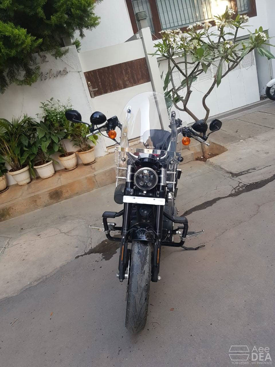 Harley Sportster 48 adjustable windshield front view by AeeDEA