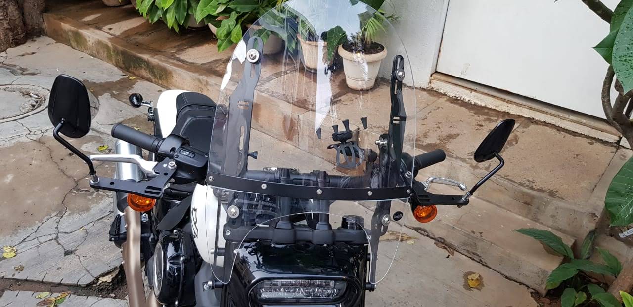 Fatbob 2018 – Fully Adjustable Windshield – Split Tall Type
