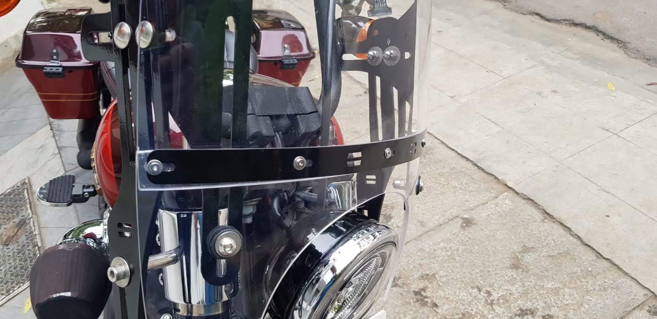 Street Bob 2018 – Fully Adjustable Windshield – Split Tall Type